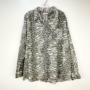 Foxcroft Wrinkle Free Women’s Button Down Shirt Plus Size 18W EUC